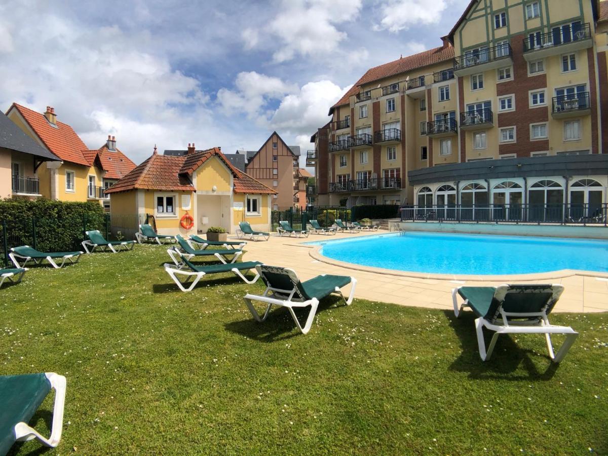 Divine Marina Vue Mer - Piscines Dives-sur-Mer Exterior photo